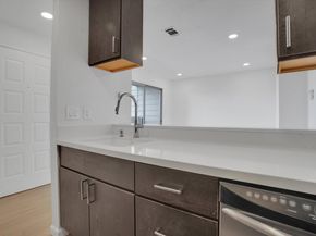 29621 Red Oak Ct 6, Hayward CA 94544