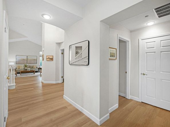 28475 Fox Hollow Dr, Hayward CA 94542