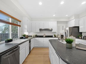 28475 Fox Hollow Dr, Hayward CA 94542