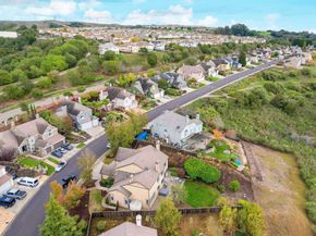 28475 Fox Hollow Dr, Hayward CA 94542