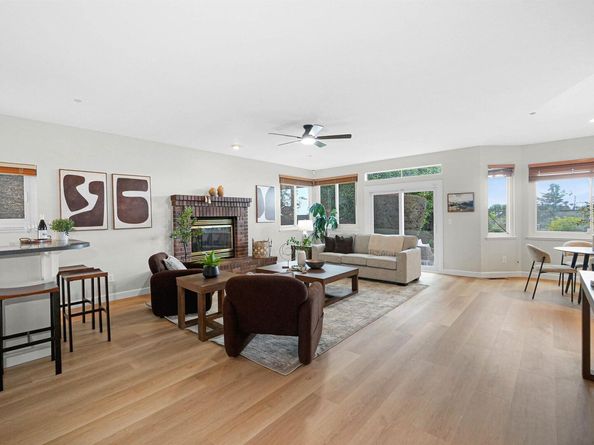 28475 Fox Hollow Dr, Hayward CA 94542