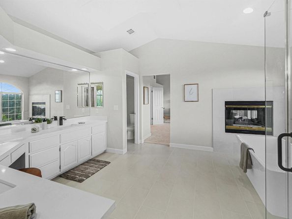 28475 Fox Hollow Dr, Hayward CA 94542