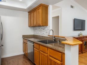 3891 Crow Canyon Rd, San Ramon CA 94582