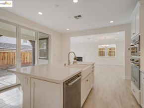 104 Laurel Oak Dr, Pleasant Hill CA 94523