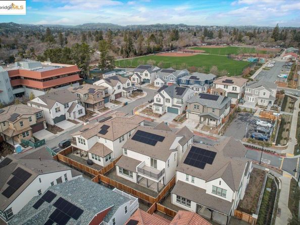 104 Laurel Oak Dr, Pleasant Hill CA 94523