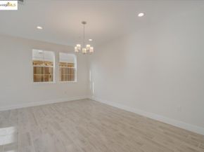 104 Laurel Oak Dr, Pleasant Hill CA 94523