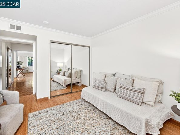 1400 Ptarmigan Dr 2, Walnut Creek CA 94595