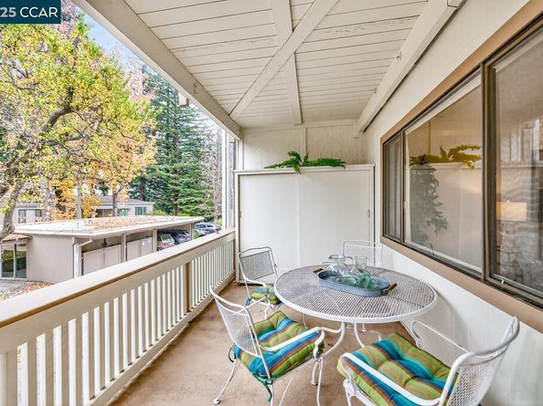 1400 Ptarmigan Dr 2, Walnut Creek CA 94595