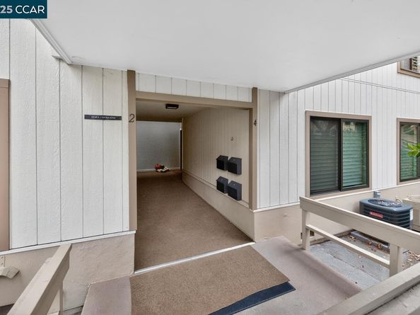 1400 Ptarmigan Dr 2, Walnut Creek CA 94595