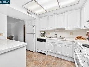 1400 Ptarmigan Dr 2, Walnut Creek CA 94595