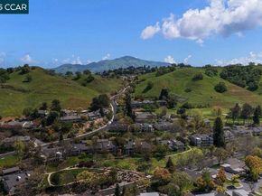 1400 Ptarmigan Dr 2, Walnut Creek CA 94595