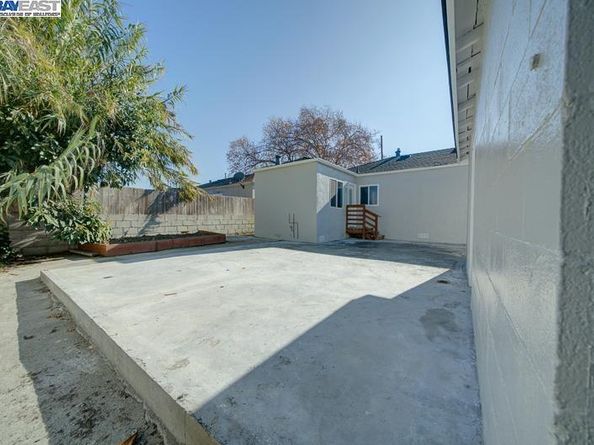 1646 Brookside Dr, San Leandro CA 94577