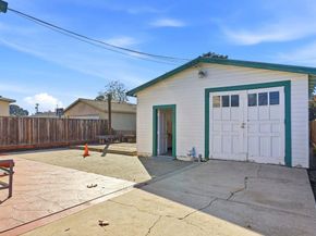 22825 Watkins St, Hayward CA 94541