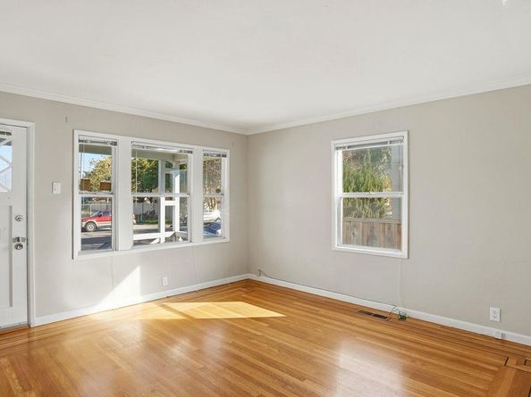 22825 Watkins St, Hayward CA 94541