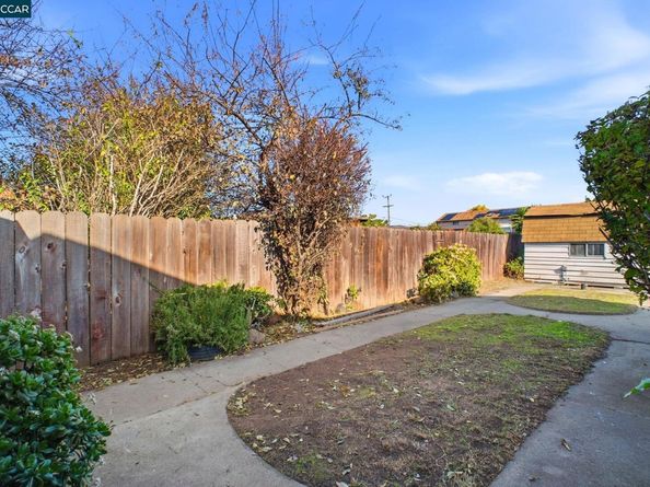 19736 Royal Ave, Hayward CA 94541