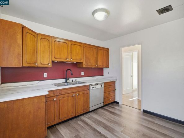 19736 Royal Ave, Hayward CA 94541