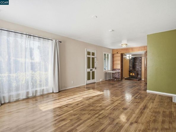 19736 Royal Ave, Hayward CA 94541