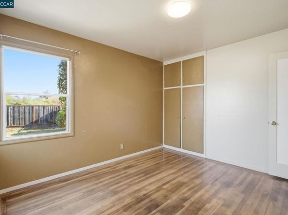 19736 Royal Ave, Hayward CA 94541