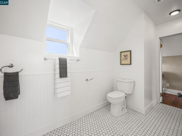 1622 62nd St, Berkeley CA 94703