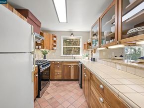 1622 62nd St, Berkeley CA 94703
