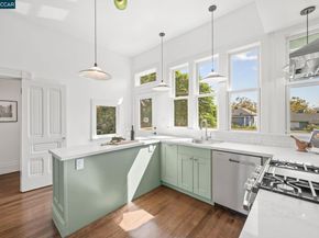 1622 62nd St, Berkeley CA 94703