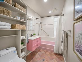 1622 62nd St, Berkeley CA 94703