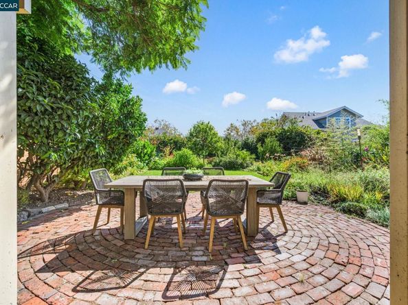 1622 62nd St, Berkeley CA 94703