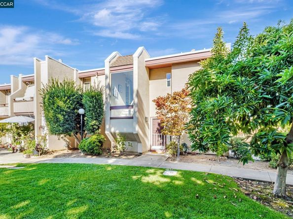 820 Hooshang Ct, Cupertino CA 95014