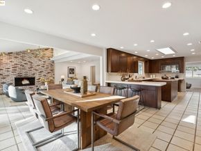 10492 Royal Oak Rd, Oakland CA 94605