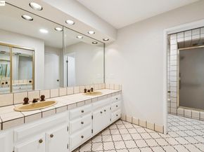 10492 Royal Oak Rd, Oakland CA 94605