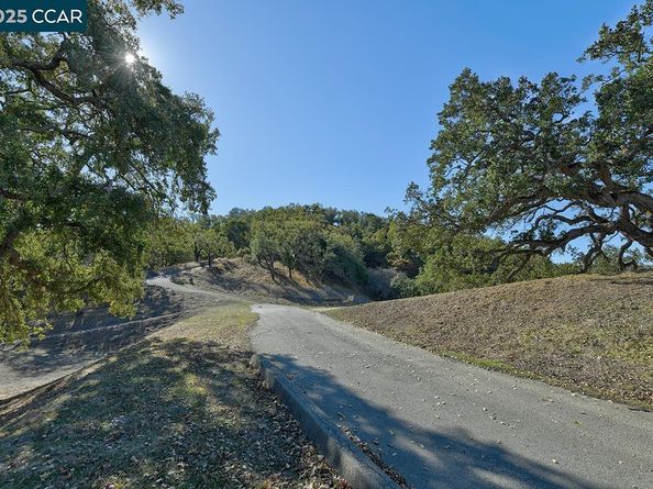 546 High Eagle Ct, Walnut Creek CA 94595