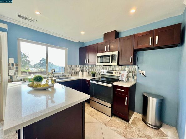 627 Hickey Blvd D, Pacifica CA 94044