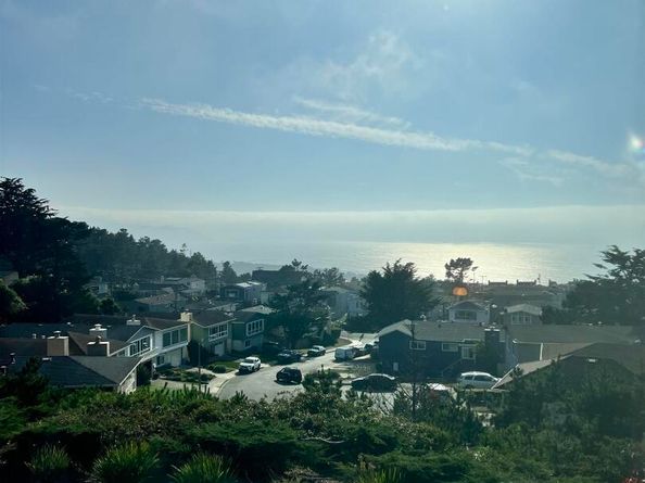 627 Hickey Blvd D, Pacifica CA 94044
