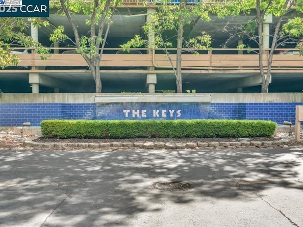 310 N Civic Dr 101, Walnut Creek CA 94596