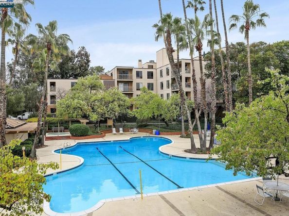 310 N Civic Dr 101, Walnut Creek CA 94596