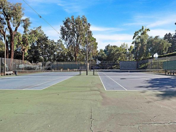 310 N Civic Dr 101, Walnut Creek CA 94596