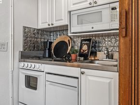 811 York St 326, Oakland CA 94610