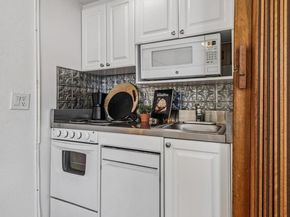 811 York St 326, Oakland CA 94610