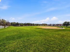 5246 Tacoma Cmn, Fremont CA 94555