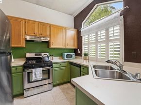 5246 Tacoma Cmn, Fremont CA 94555