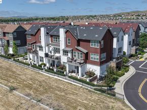 3986 Pino Grande Rd, Dublin CA 94568