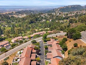 34 Chimney Rock, Oakland CA 94605