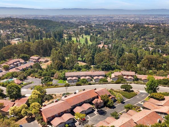 34 Chimney Rock, Oakland CA 94605
