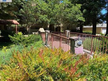 1310 Walden Rd