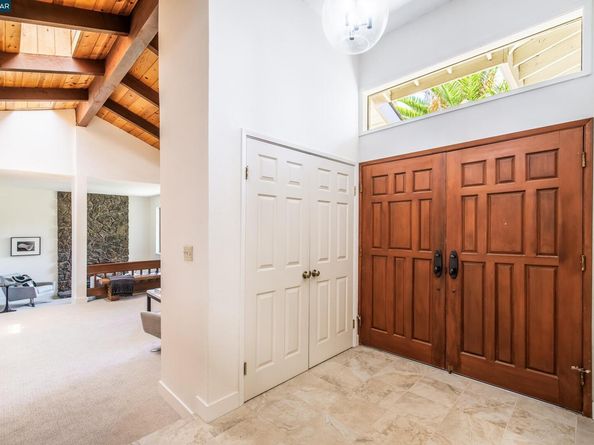 220 Devonshire Ct, Pleasant Hill CA 94523