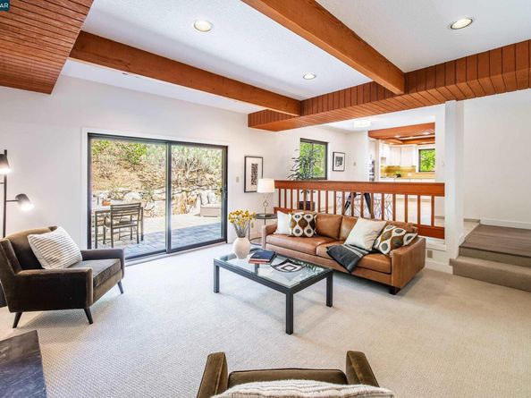 220 Devonshire Ct, Pleasant Hill CA 94523