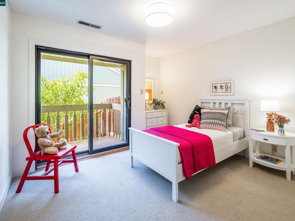 220 Devonshire Ct, Pleasant Hill CA 94523