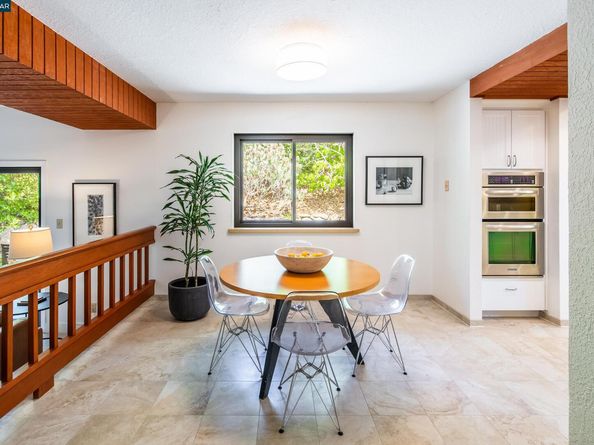 220 Devonshire Ct, Pleasant Hill CA 94523