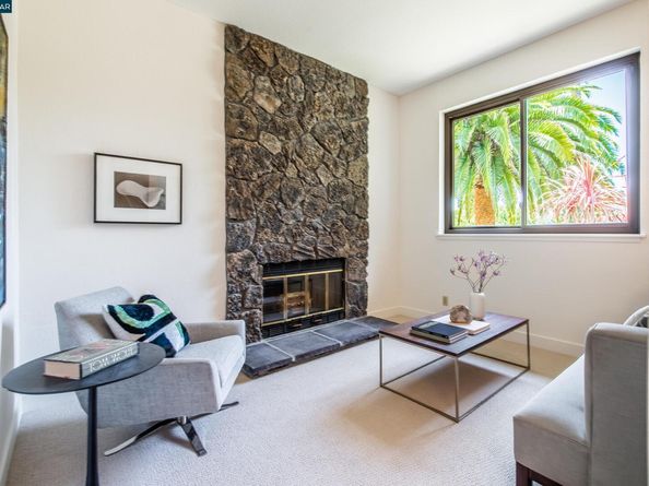 220 Devonshire Ct, Pleasant Hill CA 94523