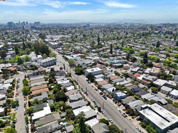 5378 Broadway, Oakland CA 94618